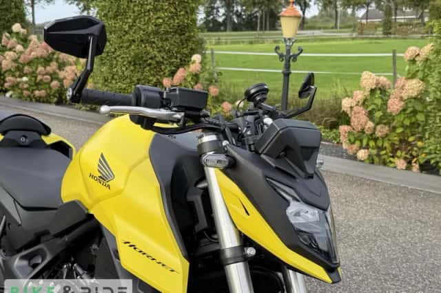 Honda CB 750 Hornet (2024) thumbnail 5