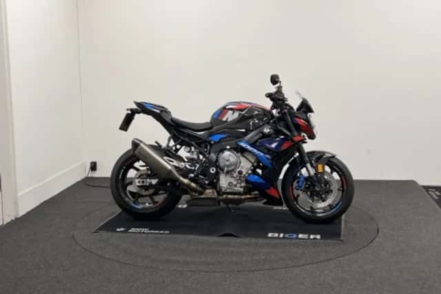 BMW M 1000 R (2024) thumbnail 2