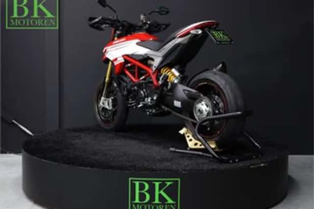 Ducati Hypermotard 939 (2016) thumbnail 4