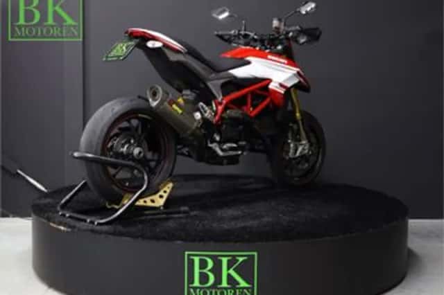 Ducati Hypermotard 939 (2016) thumbnail 5