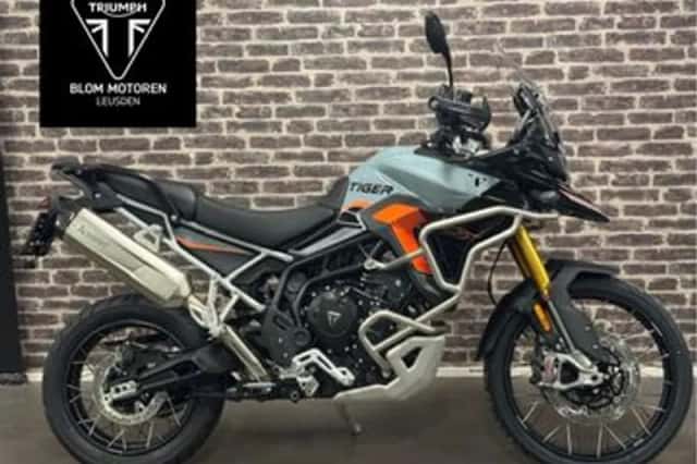 Triumph Tiger 900 Desert (2026) thumbnail 1