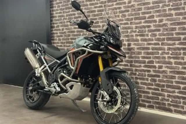 Triumph Tiger 900 Desert (2026) thumbnail 2