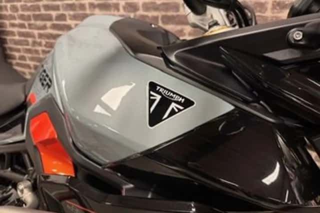 Triumph Tiger 900 Desert (2026) thumbnail 3