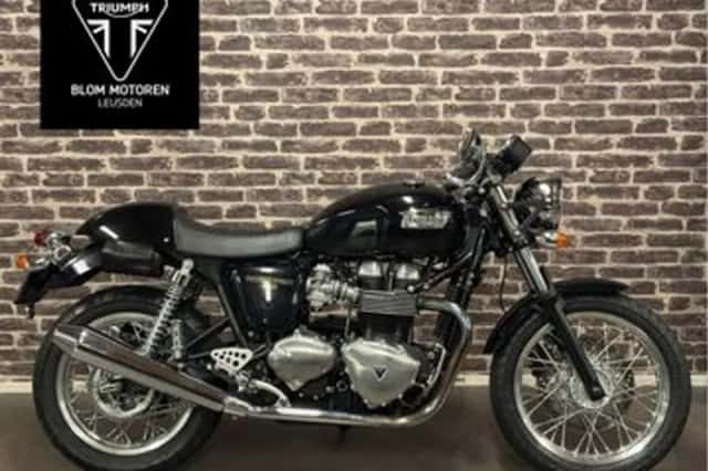 Triumph Thruxton (2014) thumbnail 1