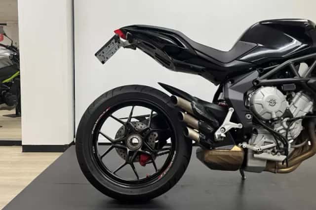 MV Agusta Brutale 675 (2012) thumbnail 2
