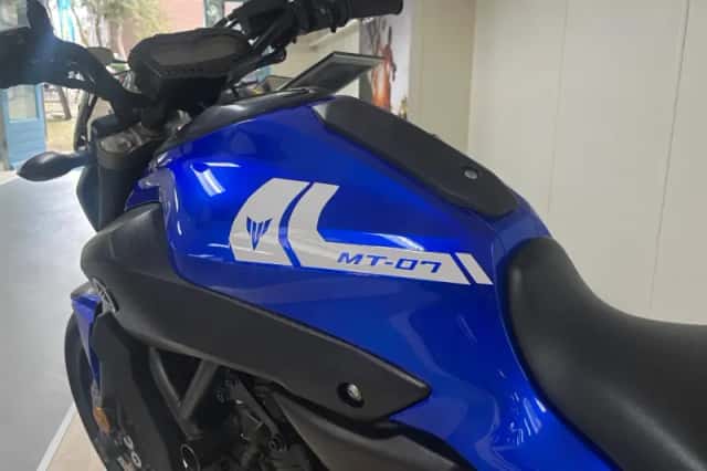Yamaha MT-07 (2017) thumbnail 3
