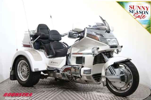 Honda Goldwing (2002) thumbnail 2