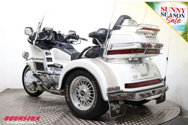 Honda Goldwing (2002) thumbnail 4