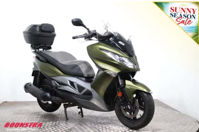 Kawasaki J 300 (2019) thumbnail 2