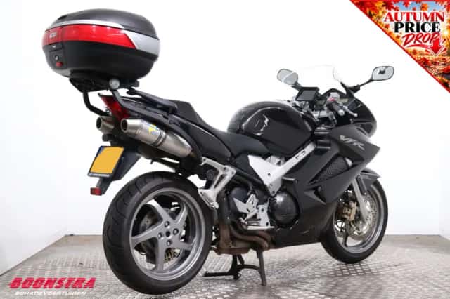 Honda VFR800 (2006) thumbnail 3