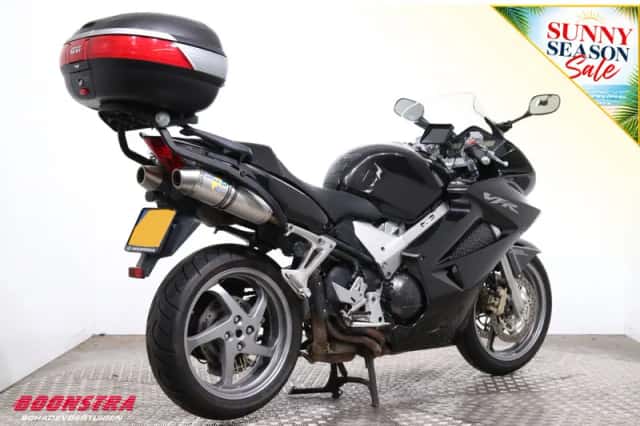 Honda VFR 800 FI (2006) thumbnail 3