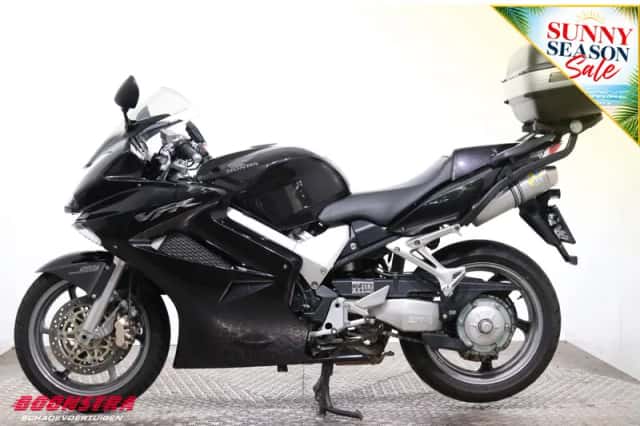 Honda VFR 800 FI (2006) thumbnail 5