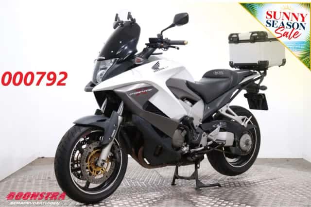 Honda VFR 800 X Crossrunner (2011) thumbnail 1