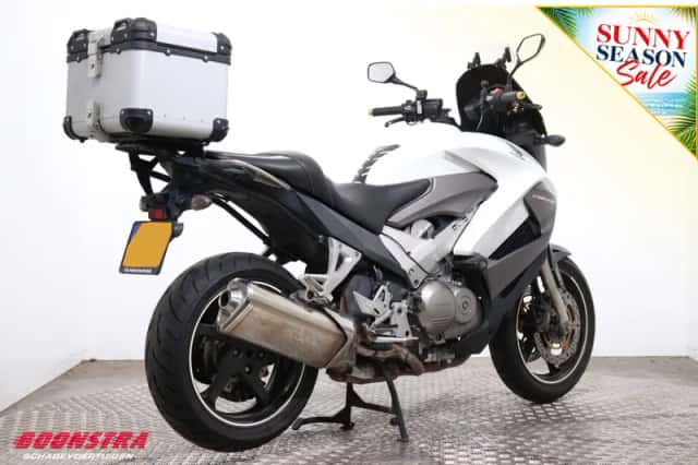 Honda VFR 800 X Crossrunner (2011) thumbnail 3