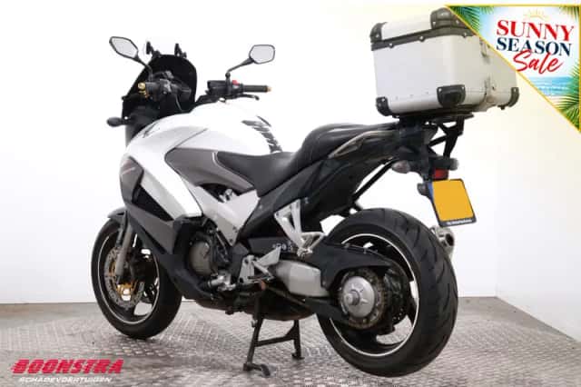 Honda VFR 800 X Crossrunner (2011) thumbnail 4