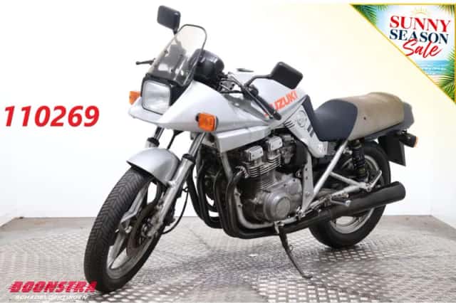Suzuki GSX 750 S Katana (1982) thumbnail 1