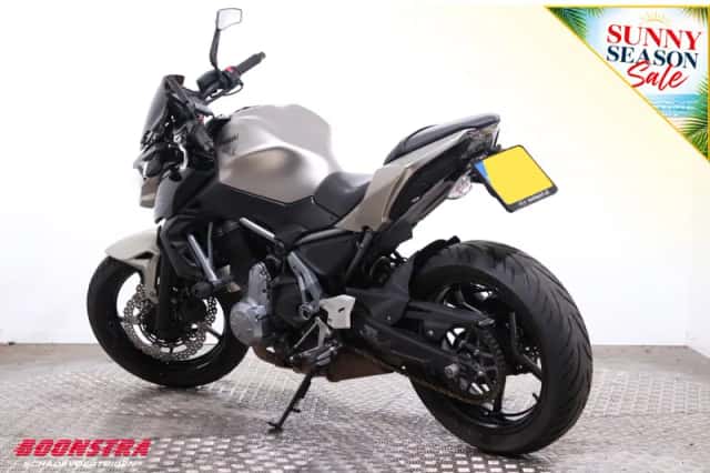 Kawasaki Z650 (2017) thumbnail 4