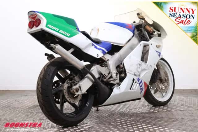 Honda NSR 250 R (2016) thumbnail 3