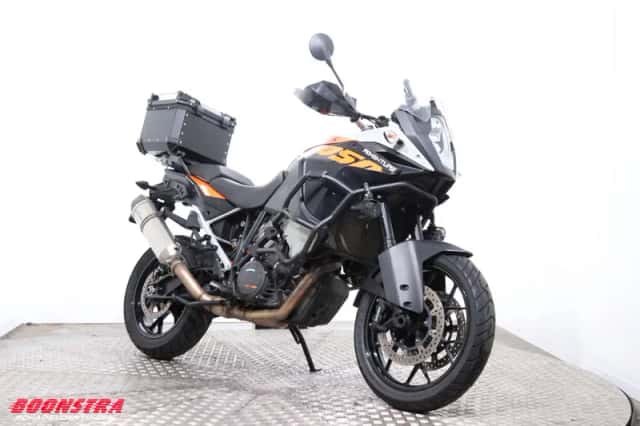 KTM 1050 Adventure (2015) thumbnail 2