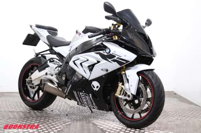 BMW S 1000 RR (2015) thumbnail 2