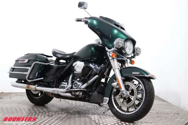 Harley-Davidson Electra Glide Standard (2016) thumbnail 2