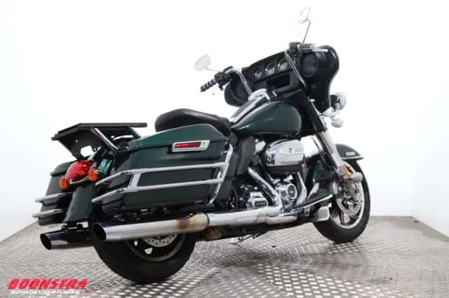 Harley-Davidson Electra Glide Standard (2016) thumbnail 3