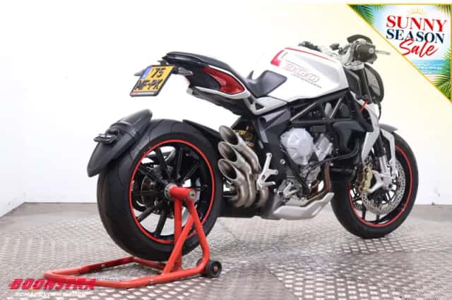 MV Agusta Brutale (2015) thumbnail 3