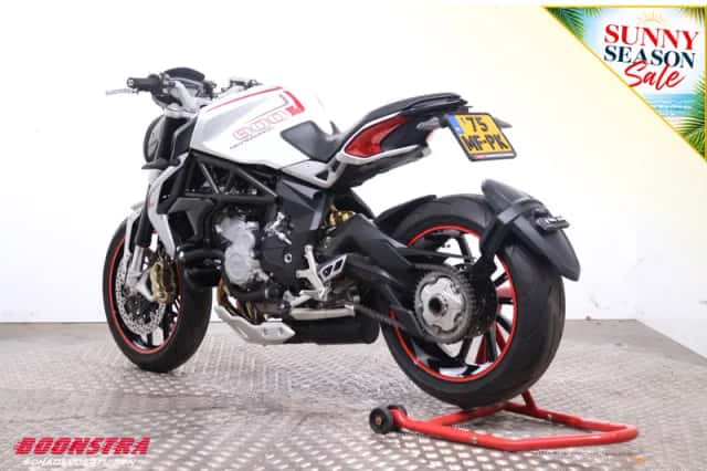 MV Agusta Brutale (2015) thumbnail 4