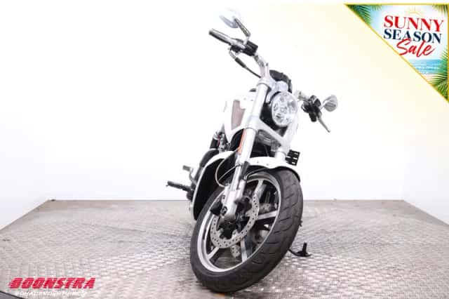 Harley-Davidson V-Rod Muscle (2012) thumbnail 6