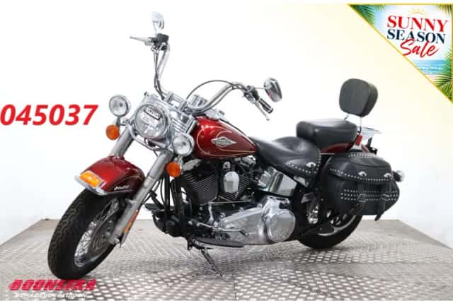 Harley-Davidson Heritage Softail Classic (2010) thumbnail 1