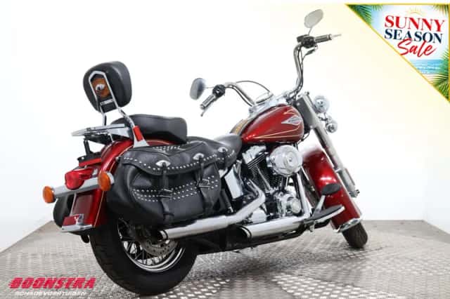 Harley-Davidson Heritage Softail Classic (2010) thumbnail 3