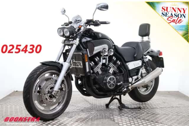 Yamaha Vmax (2000) thumbnail 1