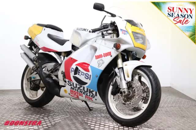 Suzuki RGV 250 (1994) thumbnail 2