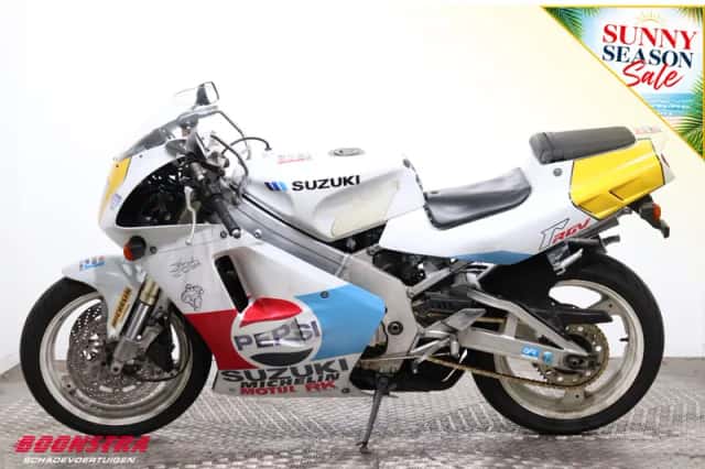 Suzuki RGV 250 (1994) thumbnail 5