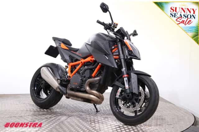 KTM 1290 SuperDuke R (2021) thumbnail 2