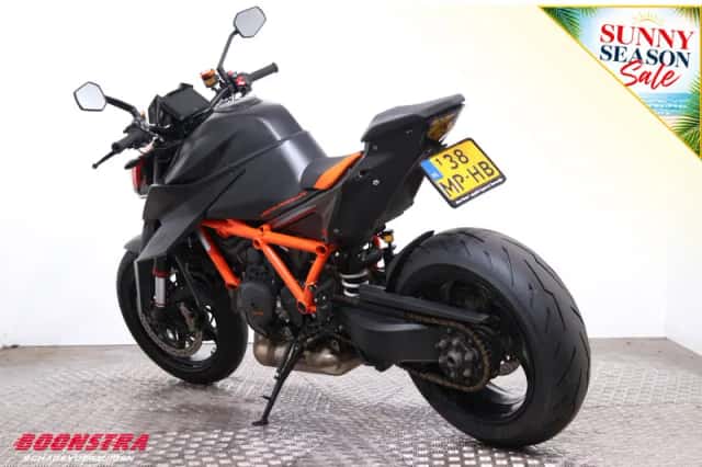 KTM 1290 SuperDuke R (2021) thumbnail 4