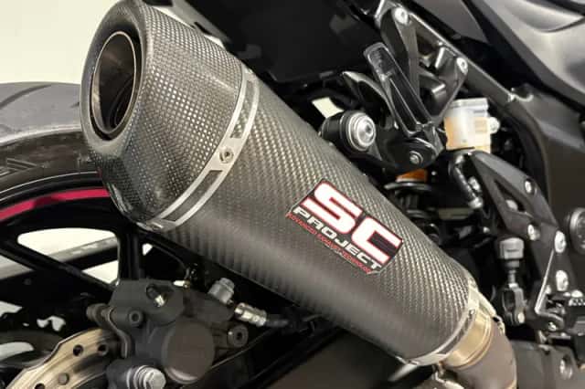 Suzuki GSX-S750 (2018) thumbnail 2