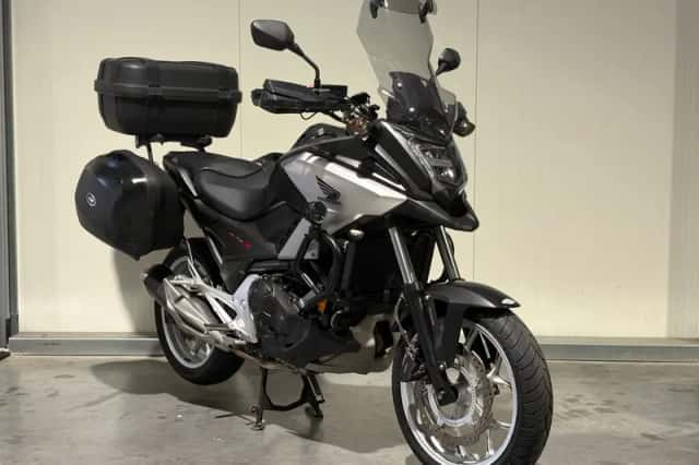 Honda NC750X (2017) thumbnail 1