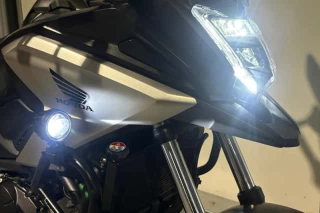 Honda NC750X (2017) thumbnail 2