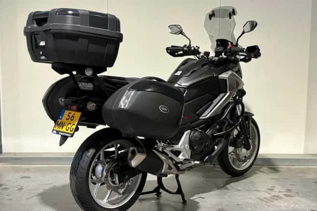 Honda NC750X (2017) thumbnail 5