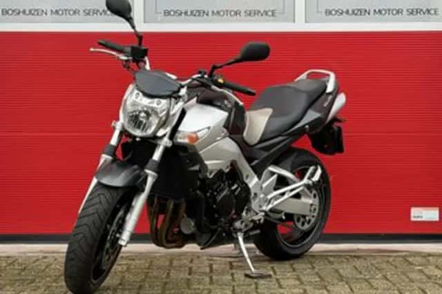 Suzuki GSR600 (2007) thumbnail 3