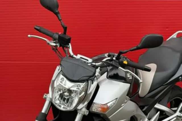 Suzuki GSR600 (2007) thumbnail 5