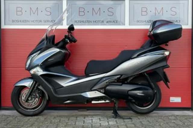 Honda FJS 400 Silver Wing (2011) thumbnail 4