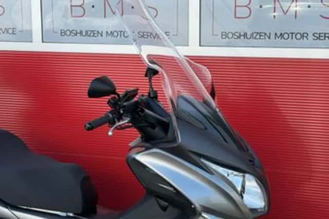 Honda FJS 400 Silver Wing (2011) thumbnail 5