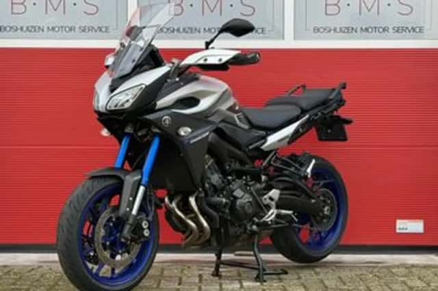 Yamaha Tracer 900 (2015) thumbnail 3