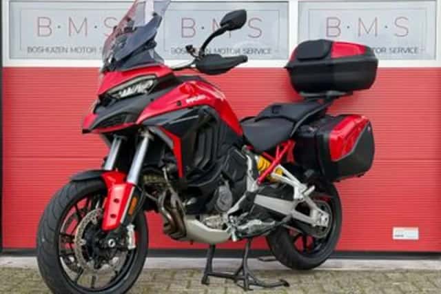 Ducati Multistrada V4 (2021) thumbnail 3