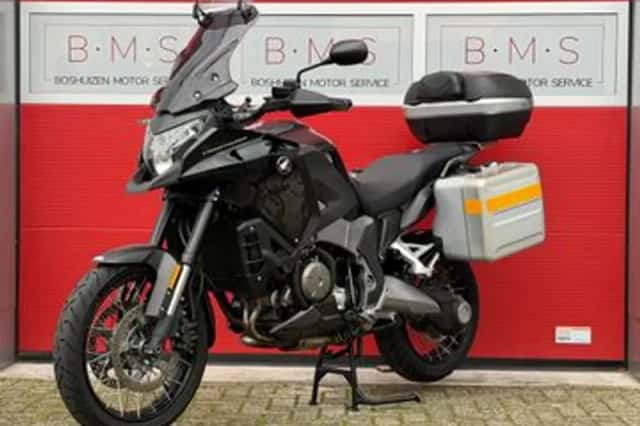 Honda VFR 1200 X Crosstourer (2013) thumbnail 3