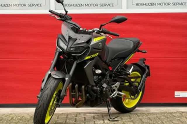 Yamaha MT-09 (2018) thumbnail 3