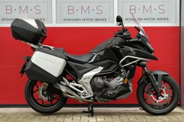 Honda NC750X (2022) thumbnail 1