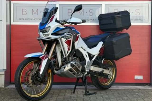 Honda CRF1100L Africa Twin Adventure Sports (2023) thumbnail 3